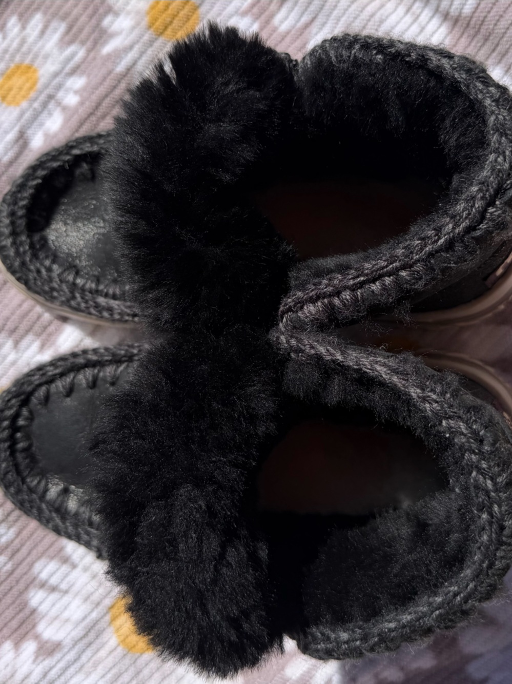 MOU Eskimo hand-crochet stitch trainers in black, size IT41.